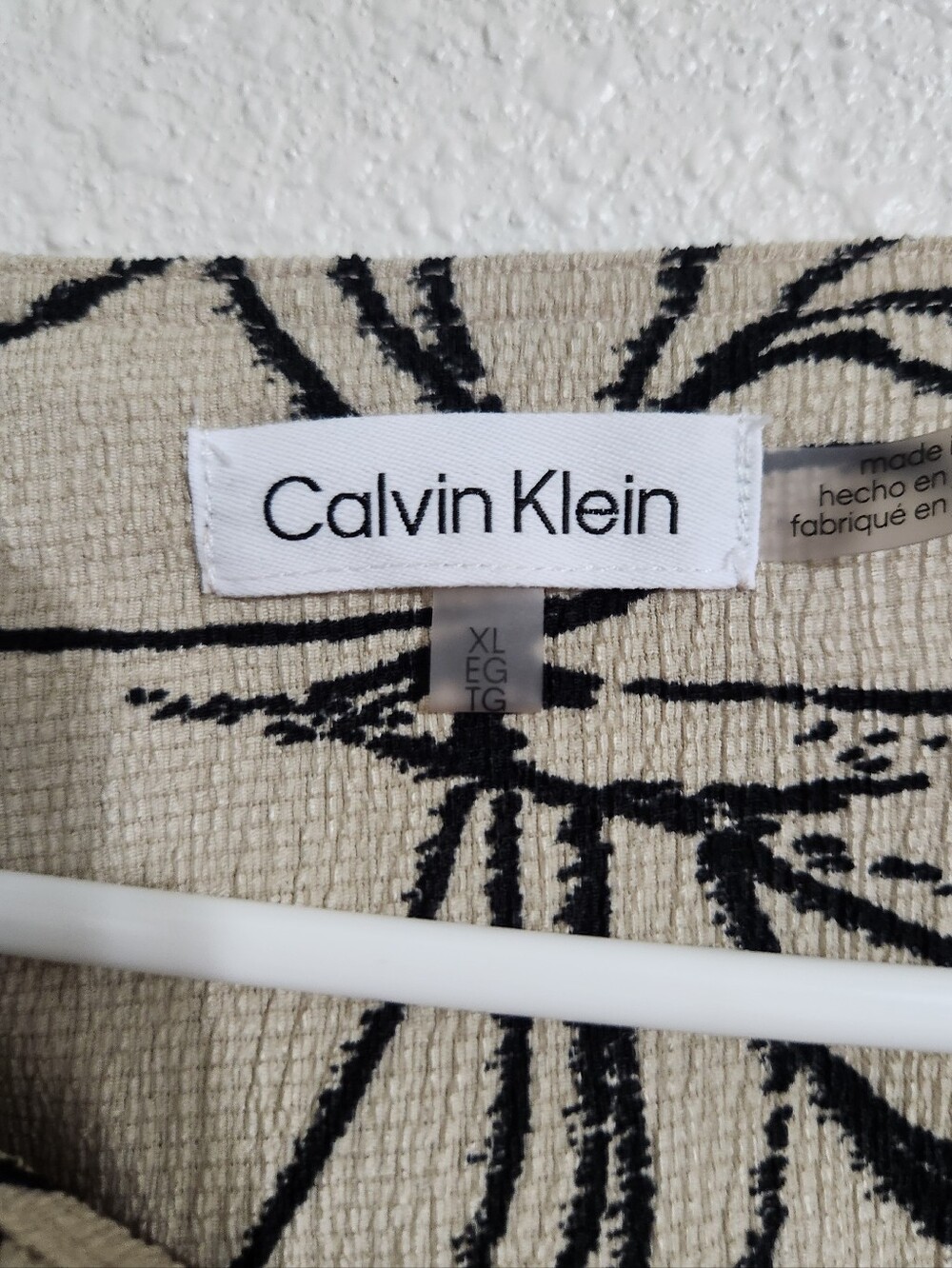 Calvin Klein Cream Top with Black Floral Outline - Picture 5 of 7